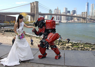 Illustration for article titled This is the best Pacific Rim Cosplay ever.
